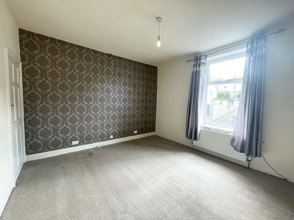 2 bedroom end terrace house SSTC in Barnoldswick - IMG_6068.jpg
